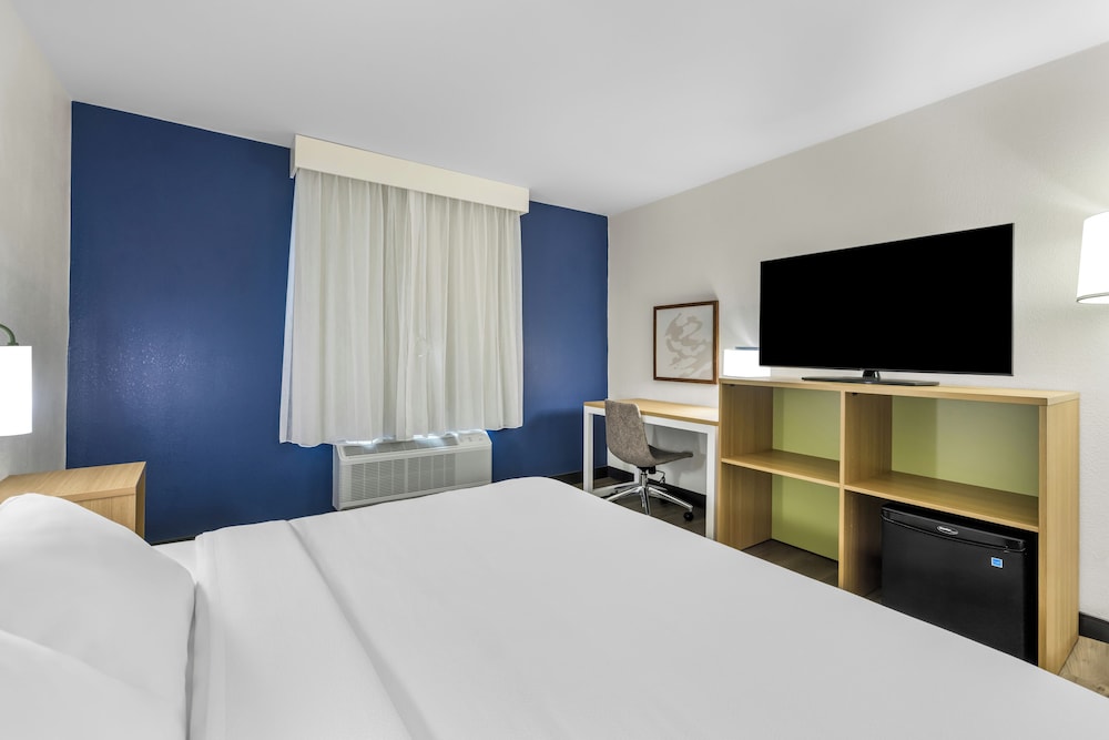 Spark by Hilton Hamburg 14/50