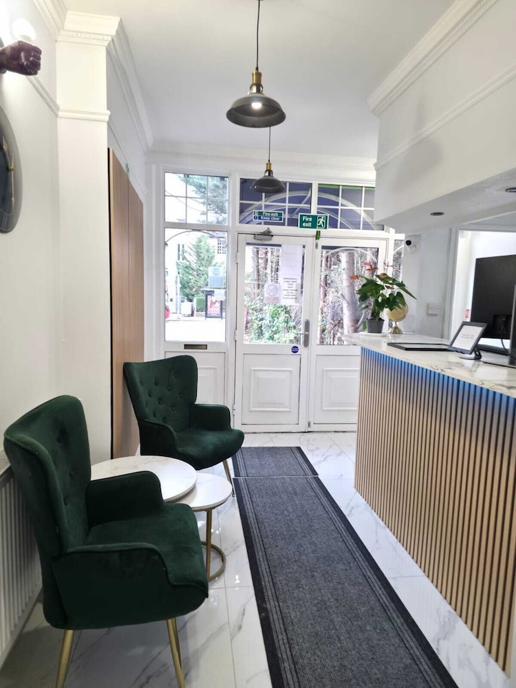 Golders Park Hotel 45/65