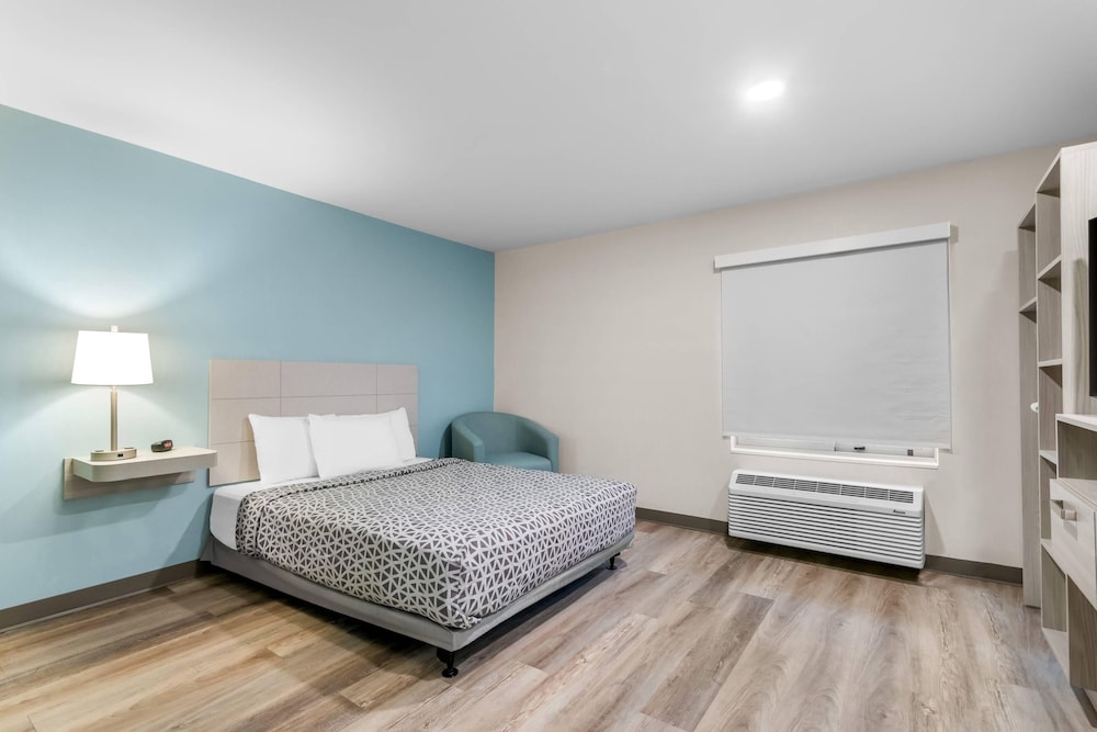 WoodSpring Suites Harrisburg Carlisle 22/51