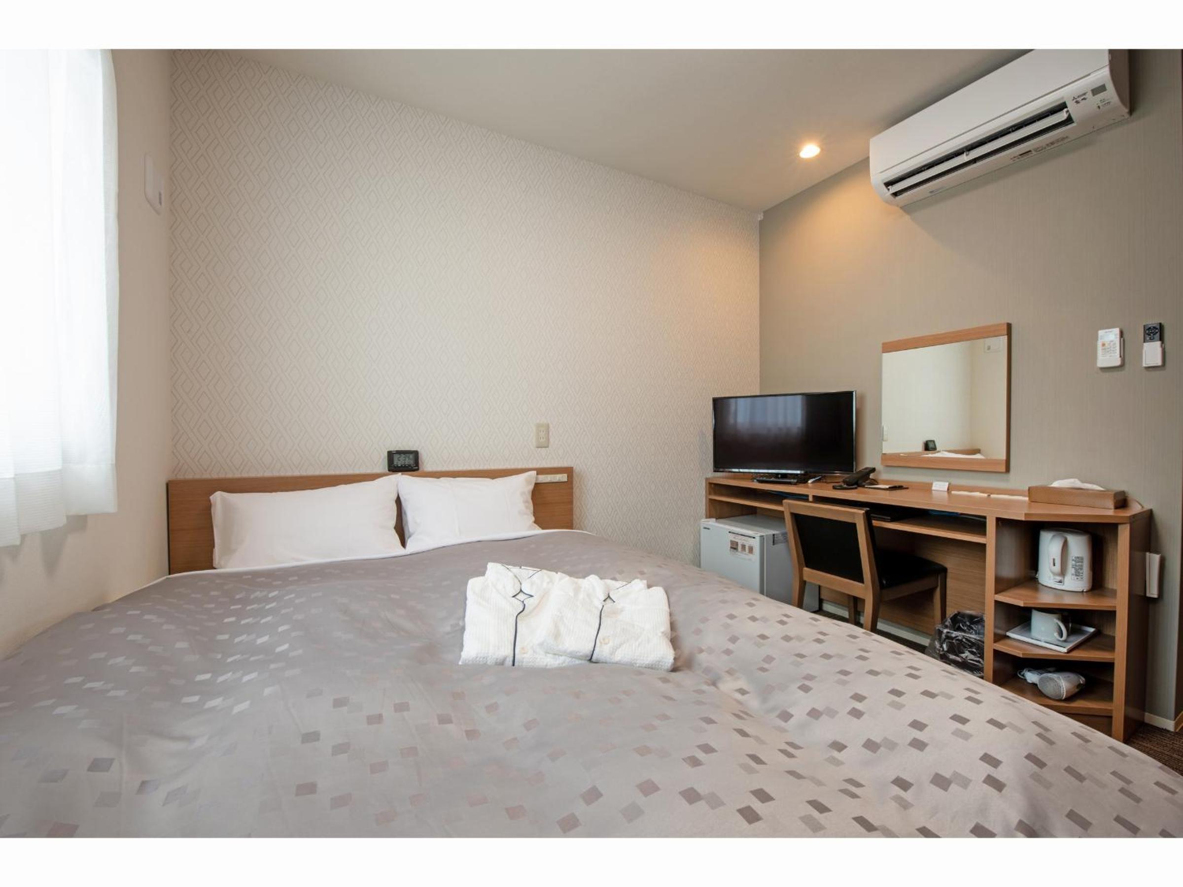 Semi Room, Semi Double Bed, Corner