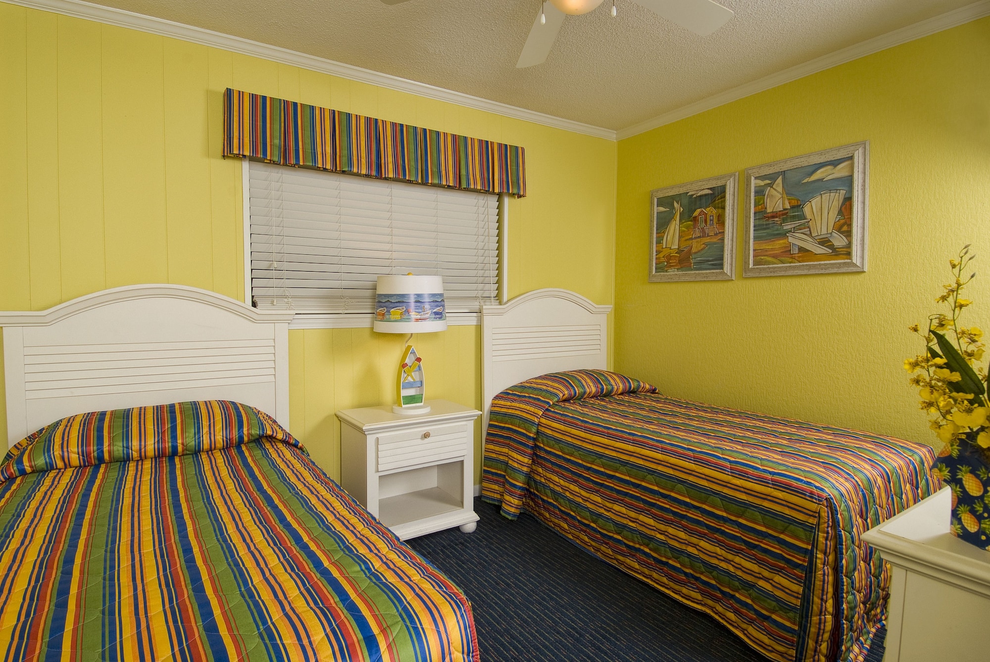 2 BEDROOMS, CONDO, 2 BATHROOMS