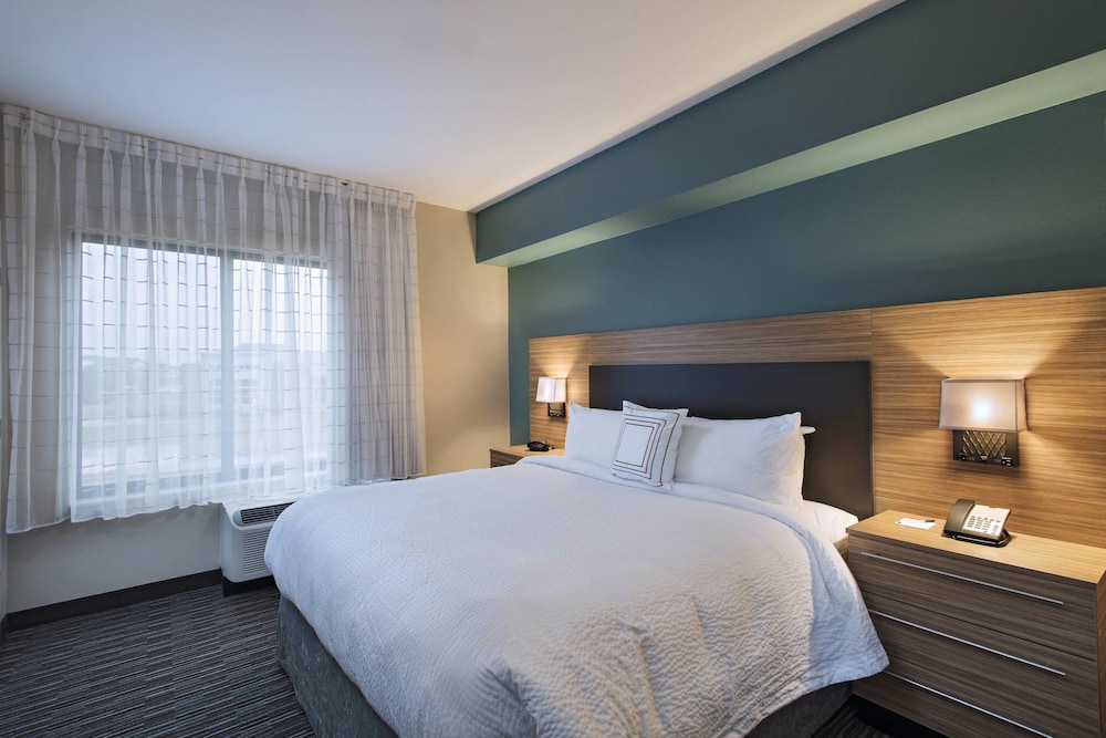 Towneplace Suites By Marriott Des Moines West Jordan Creek 8/31