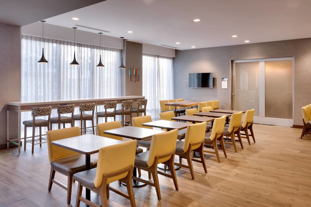 Towneplace Suites Los Angeles Lax Hawthorne 24/28
