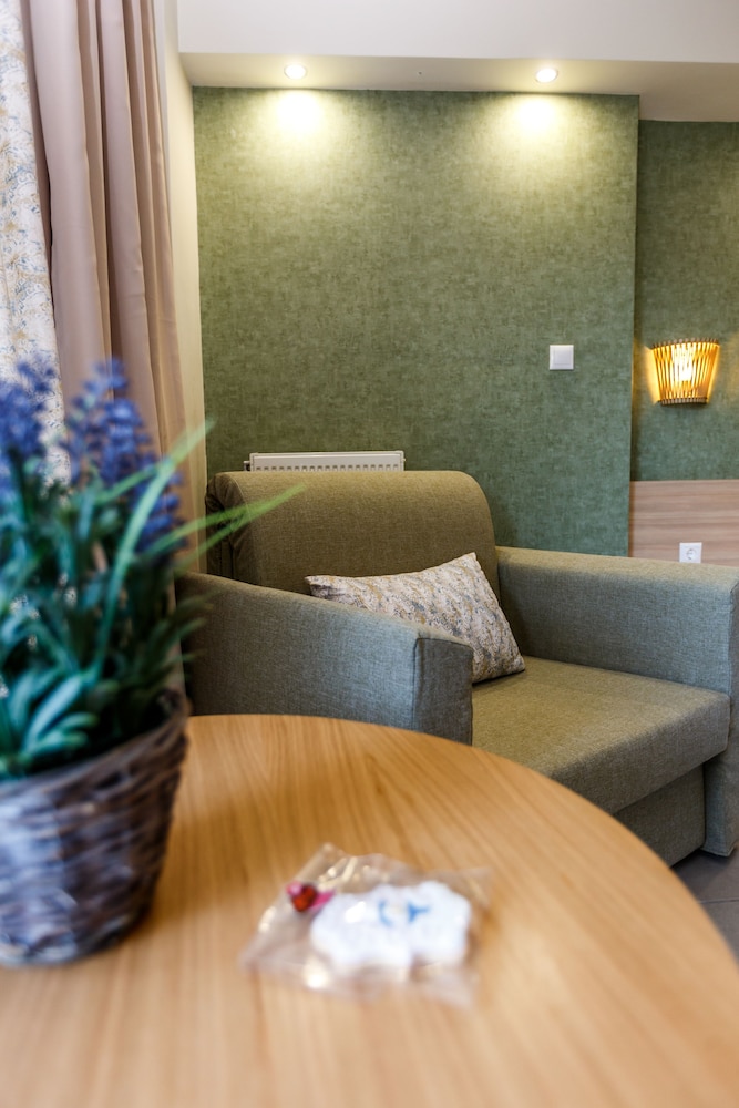 Limani Comfort Rooms 24/49
