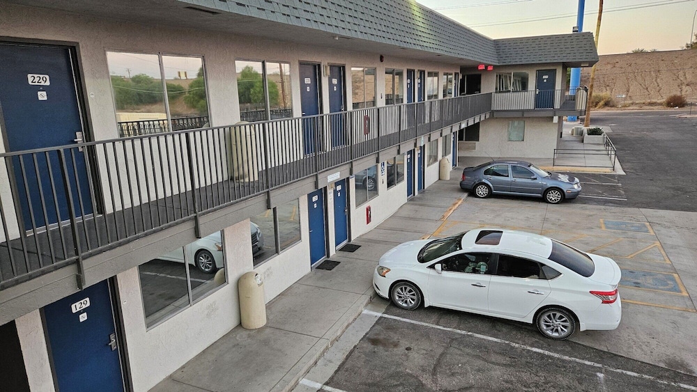 Motel6 Blythe, CA 51/65