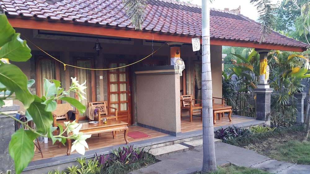 Trijaya Guest House 7/72