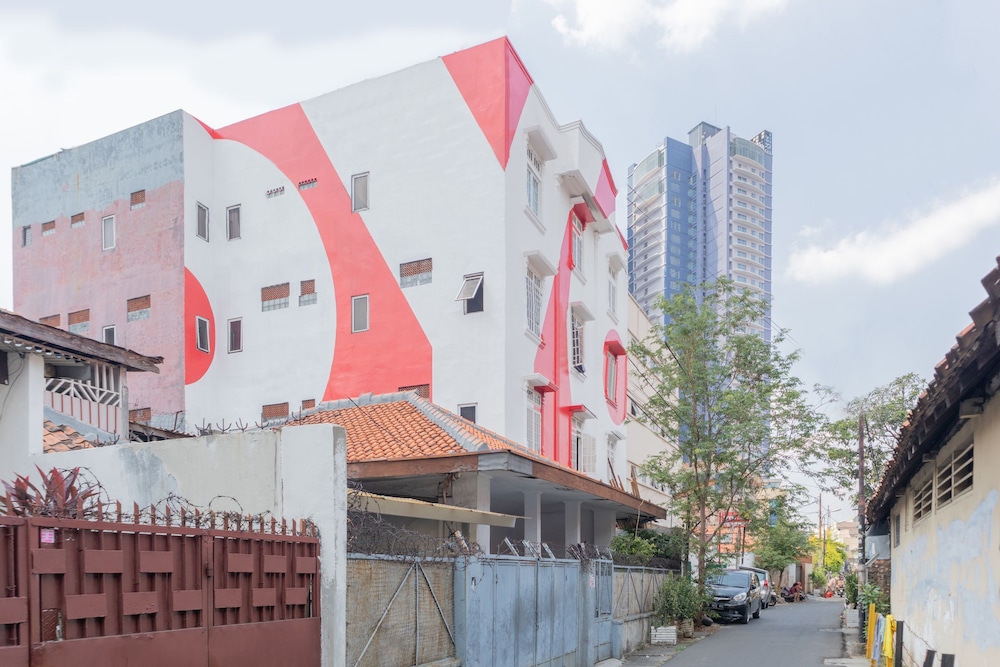 OYO 1111 Passer Baroe Inn 3/26