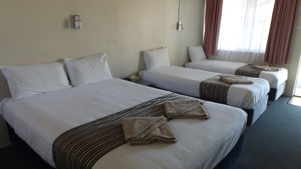 Coffs Harbour Pacific Palms Motel 11/23