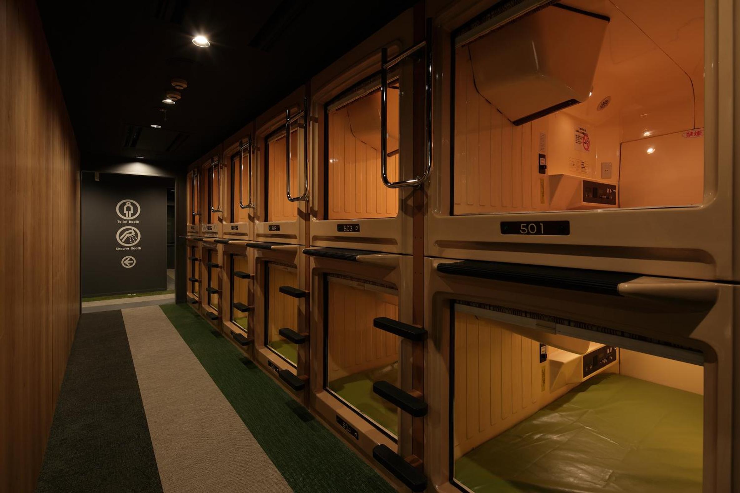 Capsule, Male Dorm