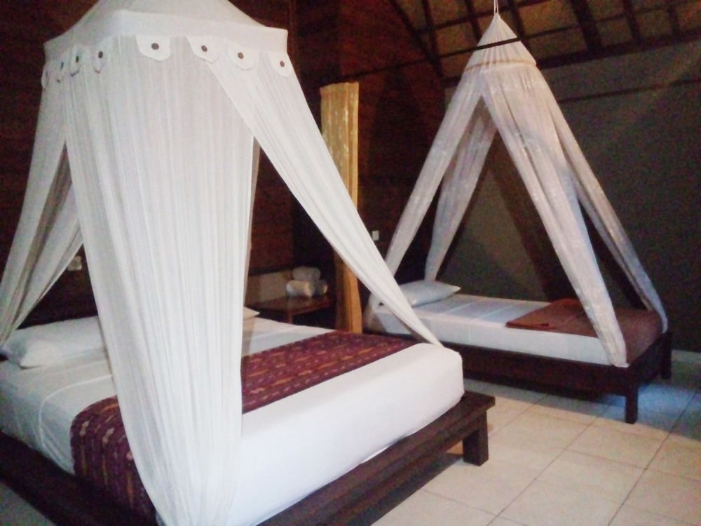 Suka Sari Cottages photo3