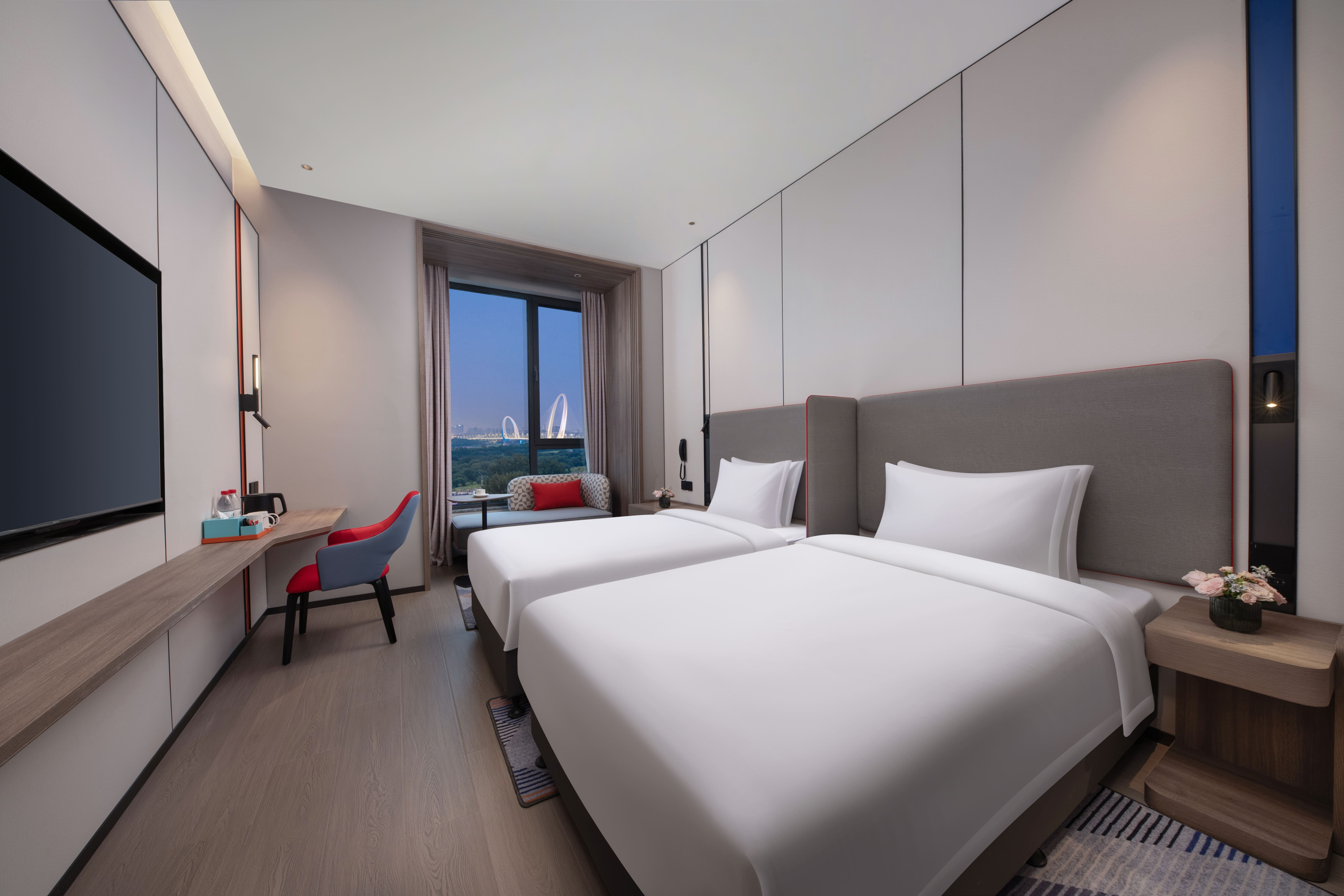 Standard, Twin Beds