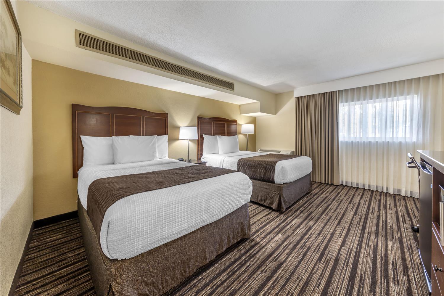 Room, 2 Double Beds, Bathtub, Accessible