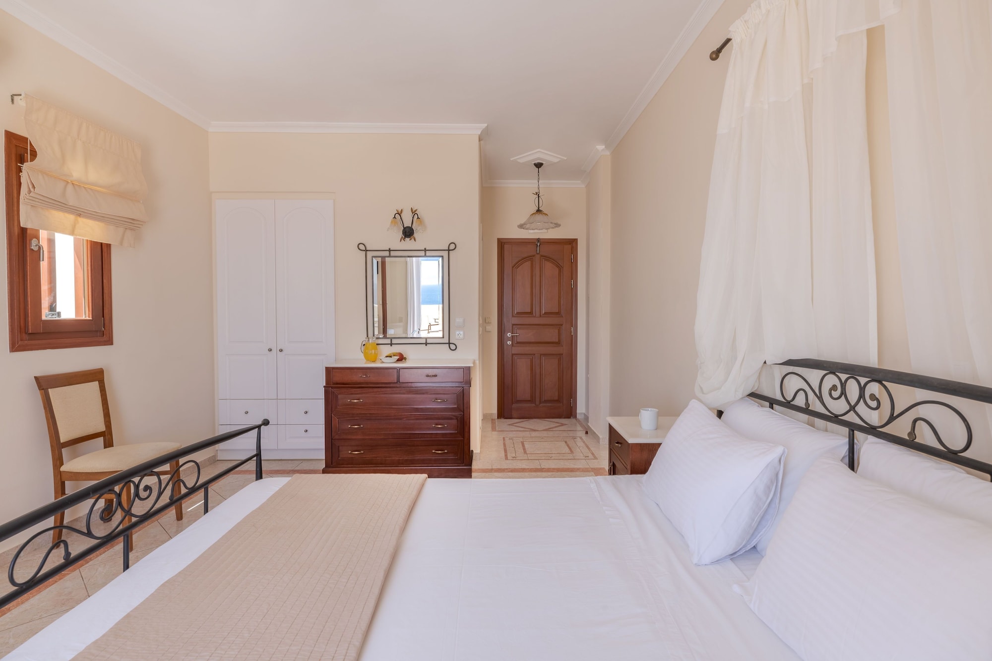 DELUXE, SEA VIEW