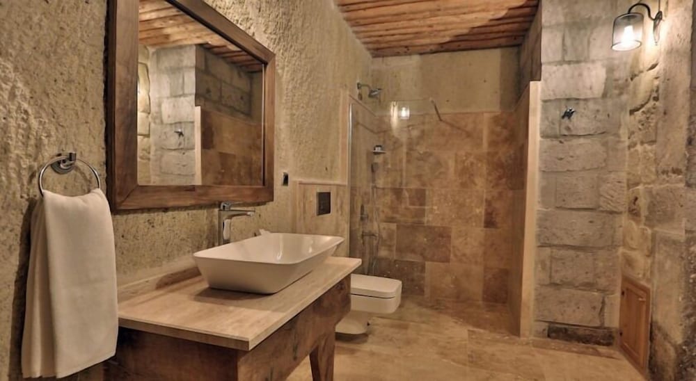Mahzen Cave Hotel 49/55
