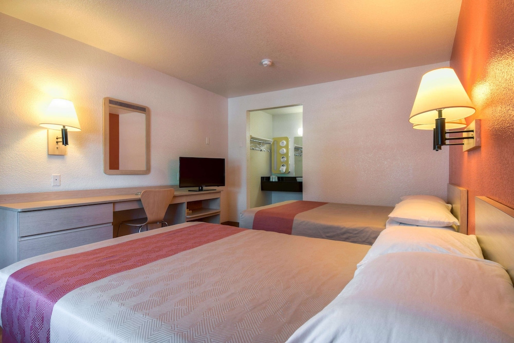 Motel6 San Dimas, CA - Los Angeles 18/46