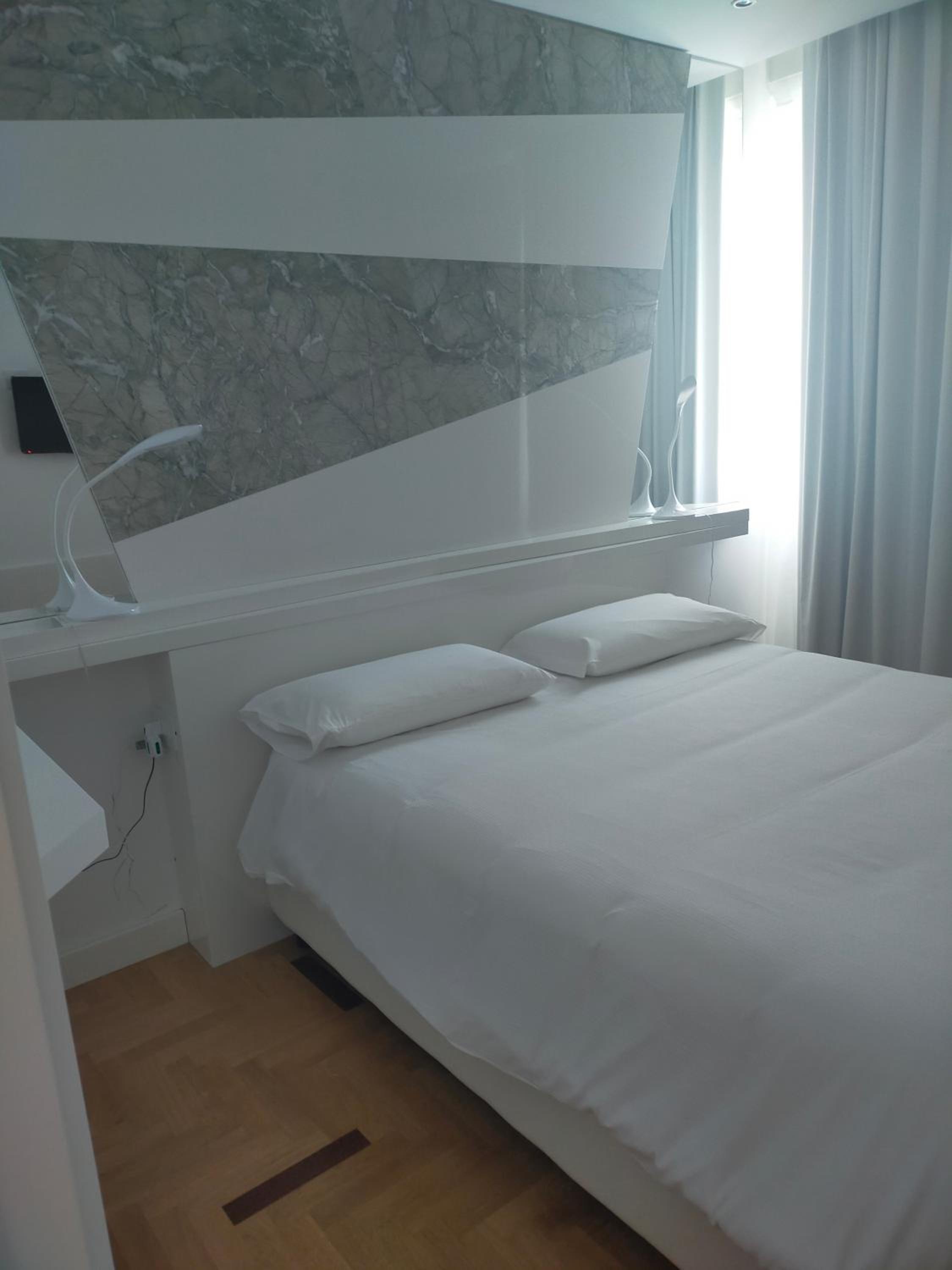 جناح بإطلالة على البحر، Hotel Excelsior Vasto 2/10