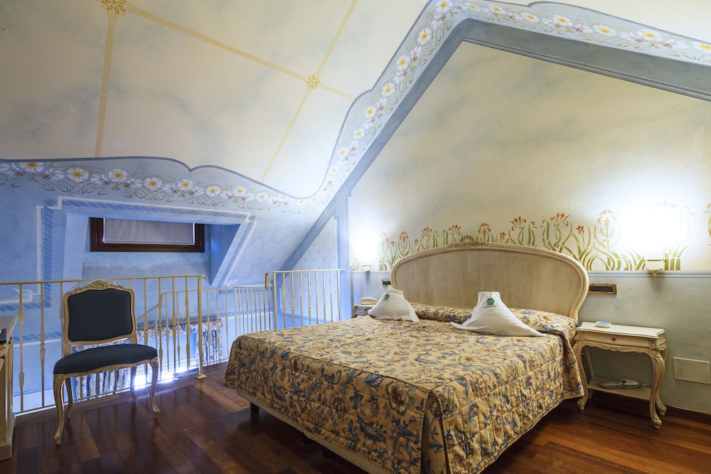Suite Nettuno 12/60