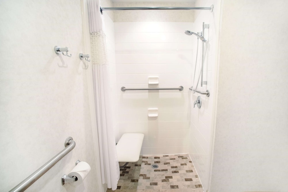 Hampton Inn Clarksville 18/60