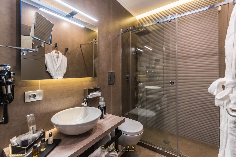 Lifestyle Hotel Matilde Naples 44/50