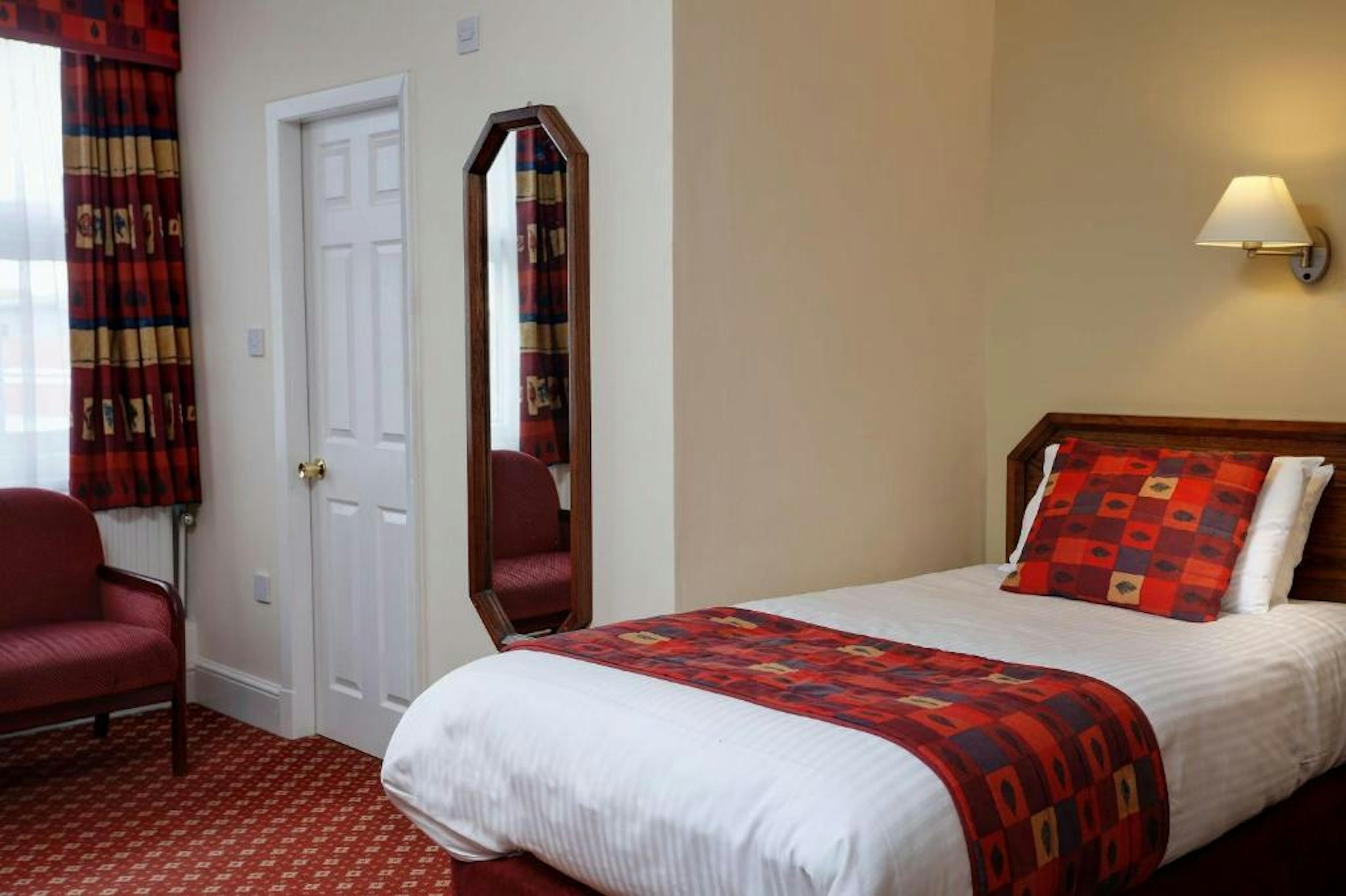 Belvilla Crewe Arms Hotel 20/50