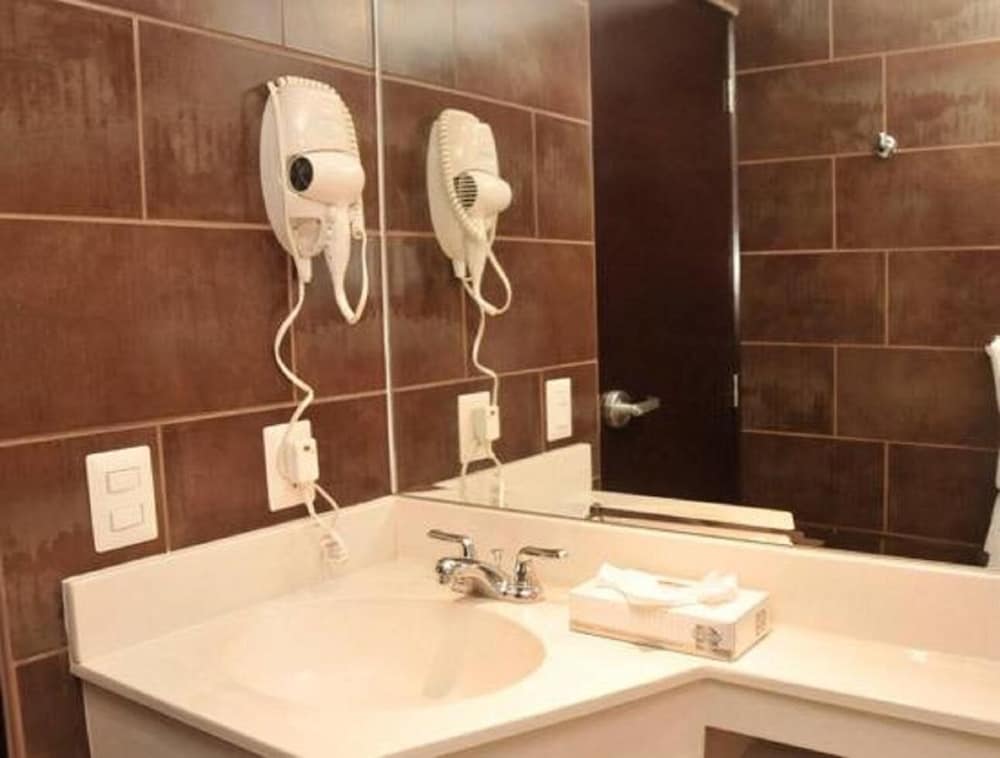 Hotel Hex Esteli 47/48