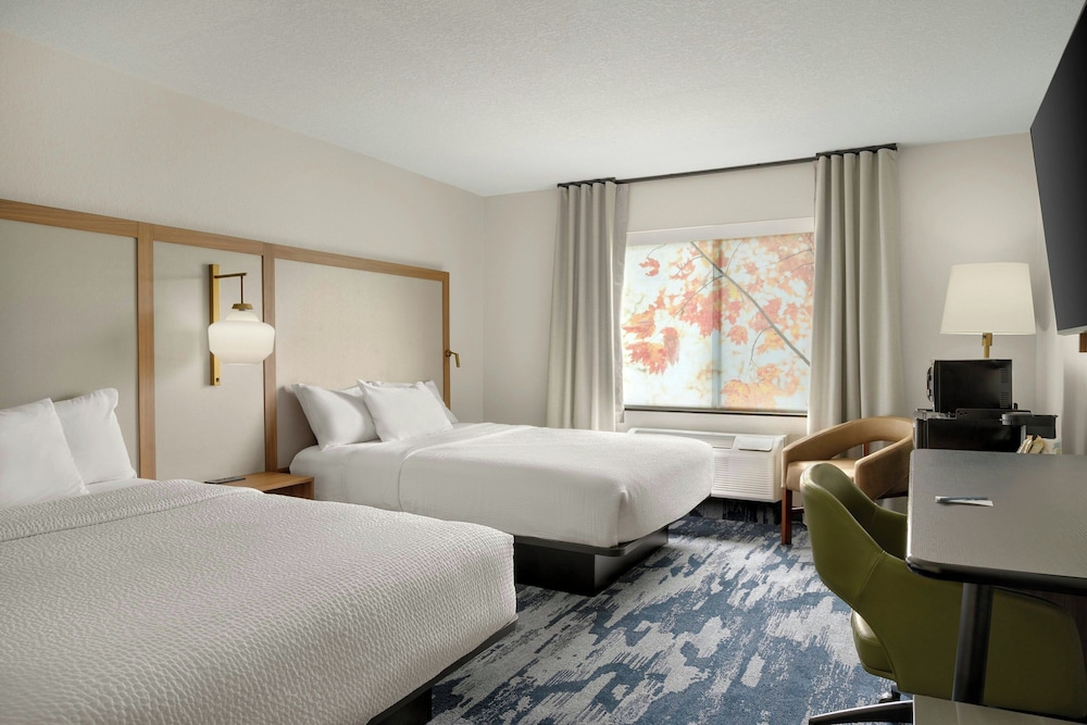 Fairfield Inn And Suites Bloomington 23/66