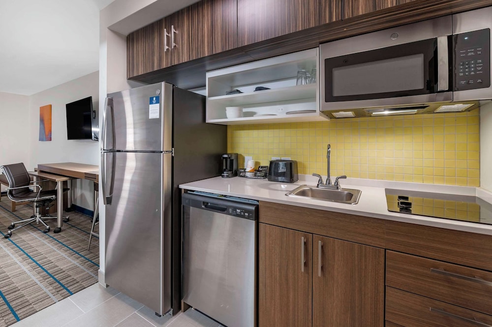 جناح بسريرين كوين مع أريكة، MainStay Suites Georgetown Lexington North 5/6