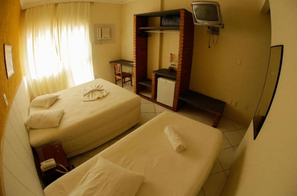 Acropolis Marina Hotel 26/57