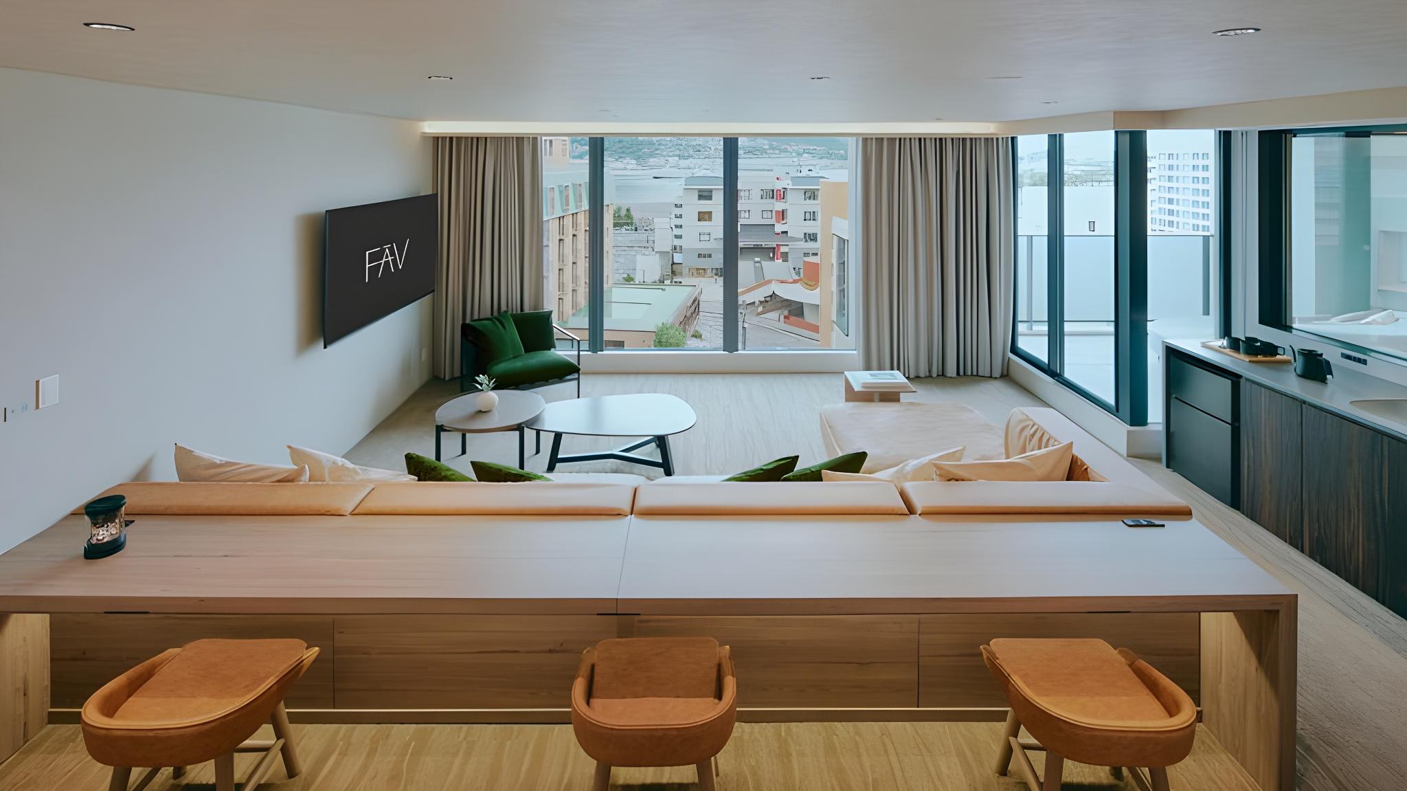 Roof Top, Bank, Suite