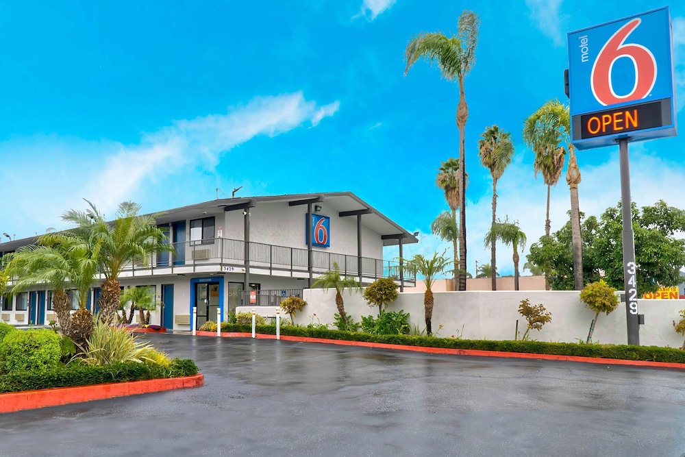 Motel6 El Monte, CA - Los Angeles 49/59