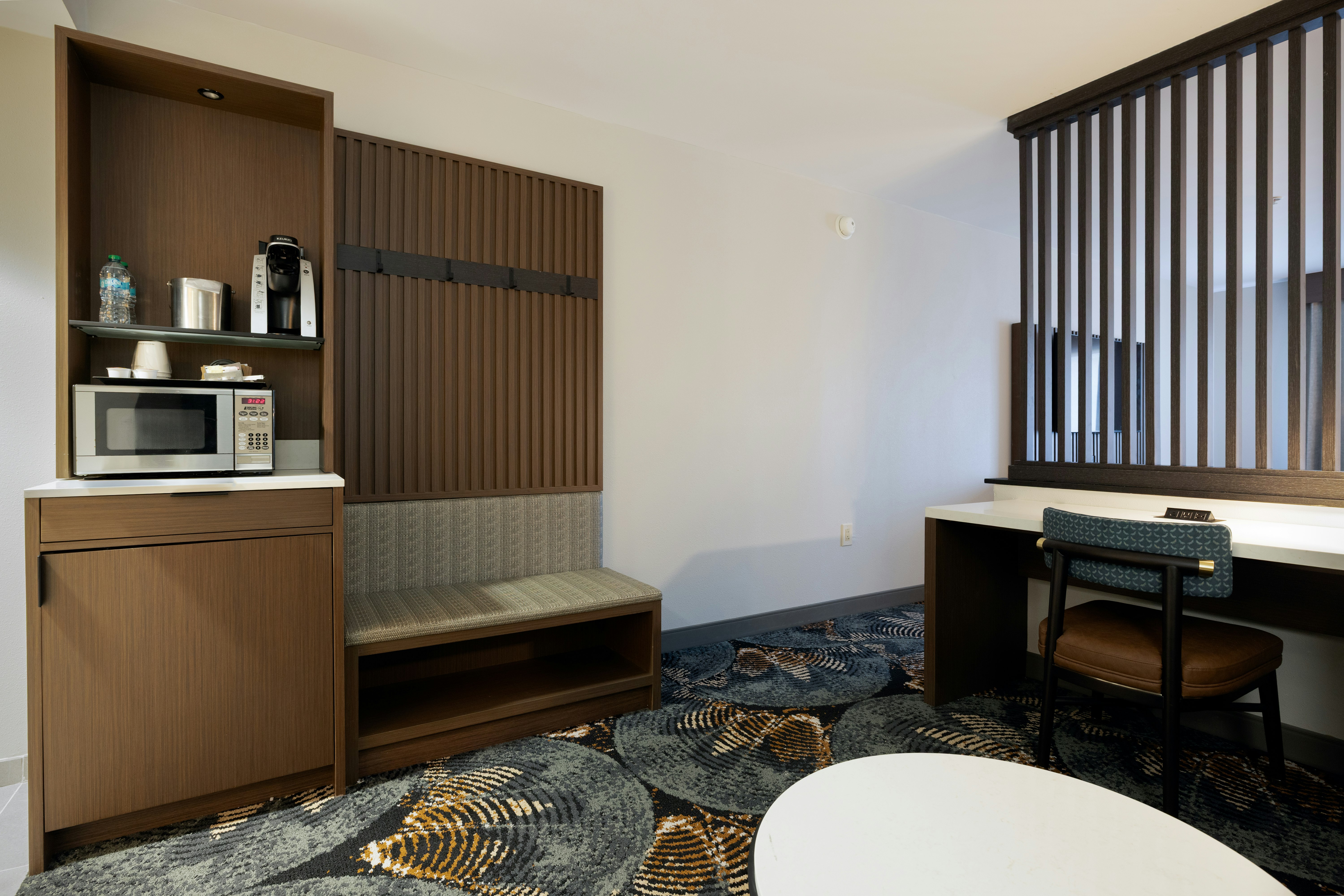 استوديو بسرير كينج لذوي الإعاقة، DoubleTree by Hilton Hotel Savannah Airport 10/10