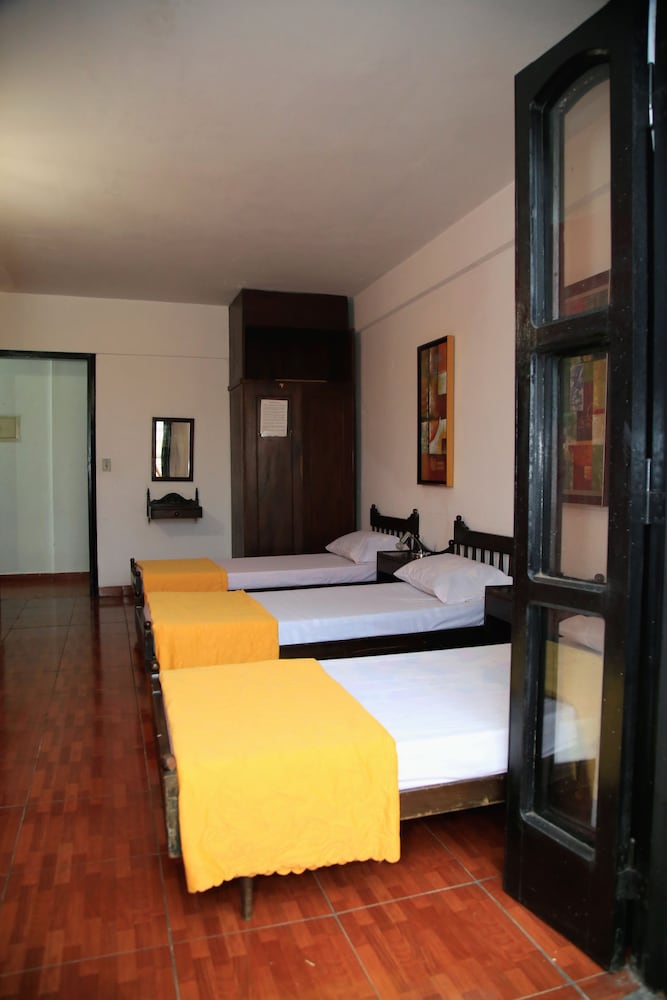 COSTANERA HOSTEL ASUNCION 22/53