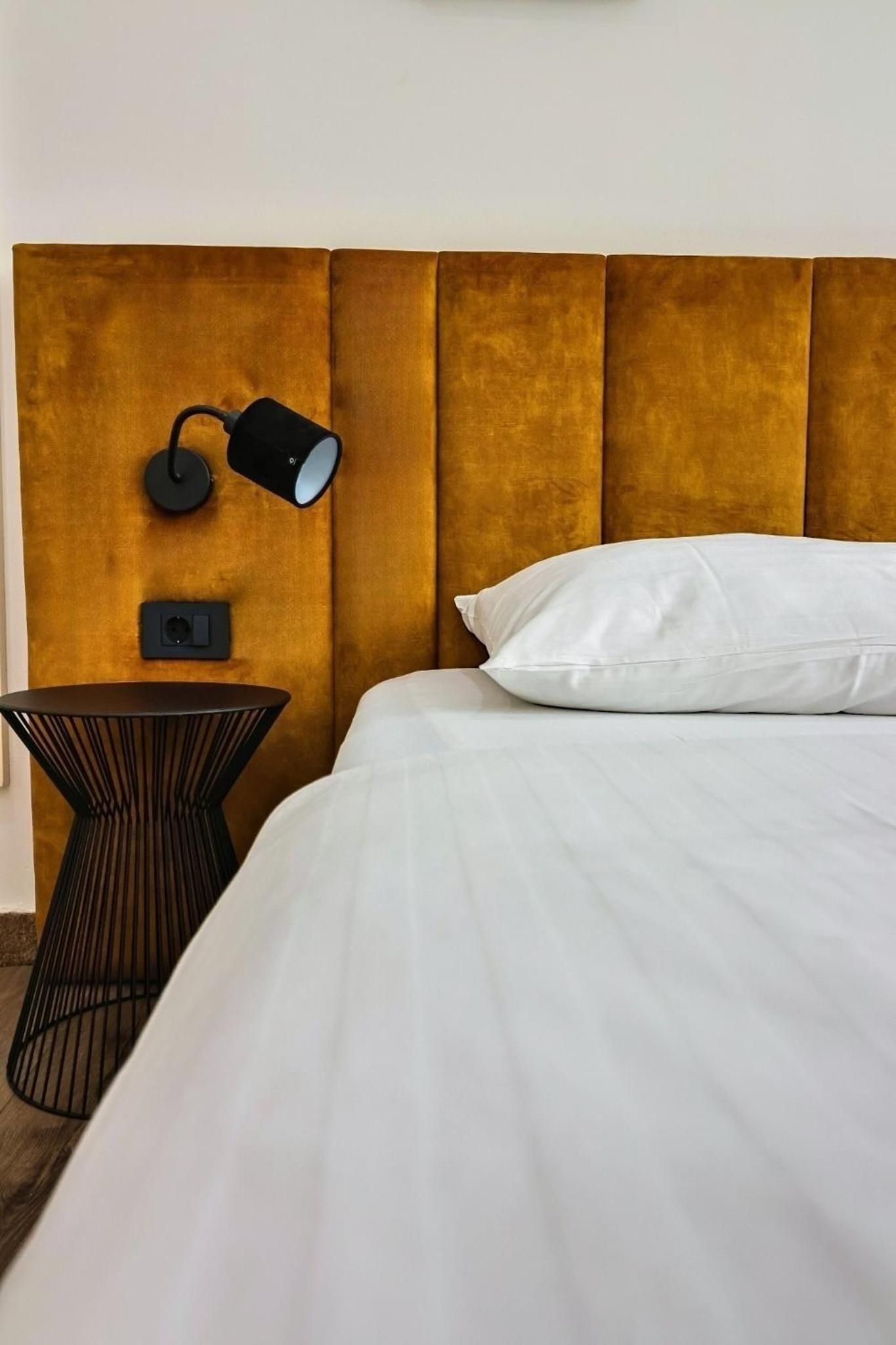 Hotel National 25/50