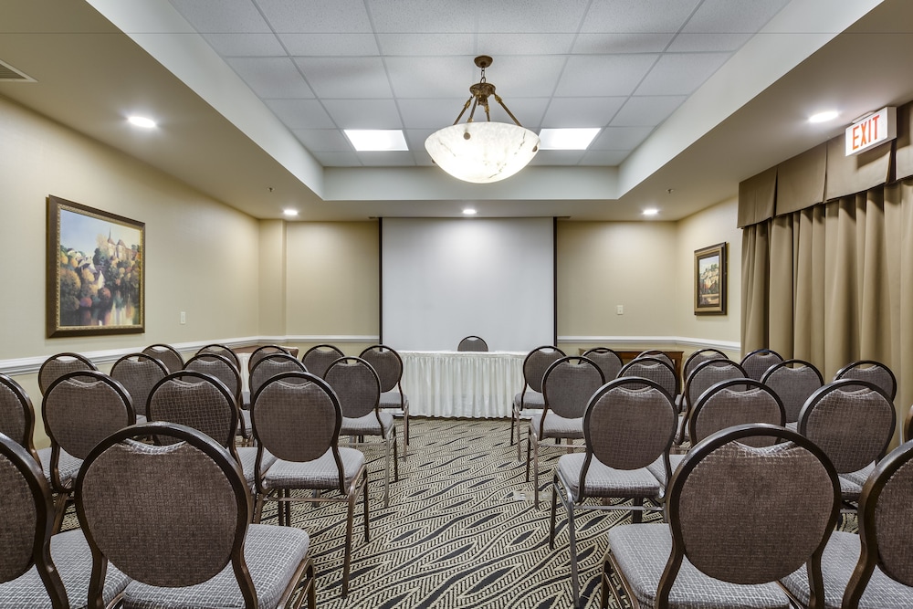 Monte Carlo Inn Vaughan Suites 58/65