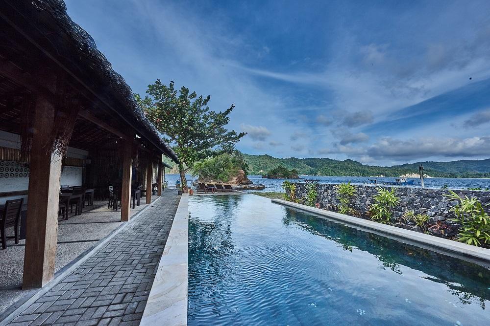 Cocotinos Lembeh Manado A Boutique Dive Lodge 21/25