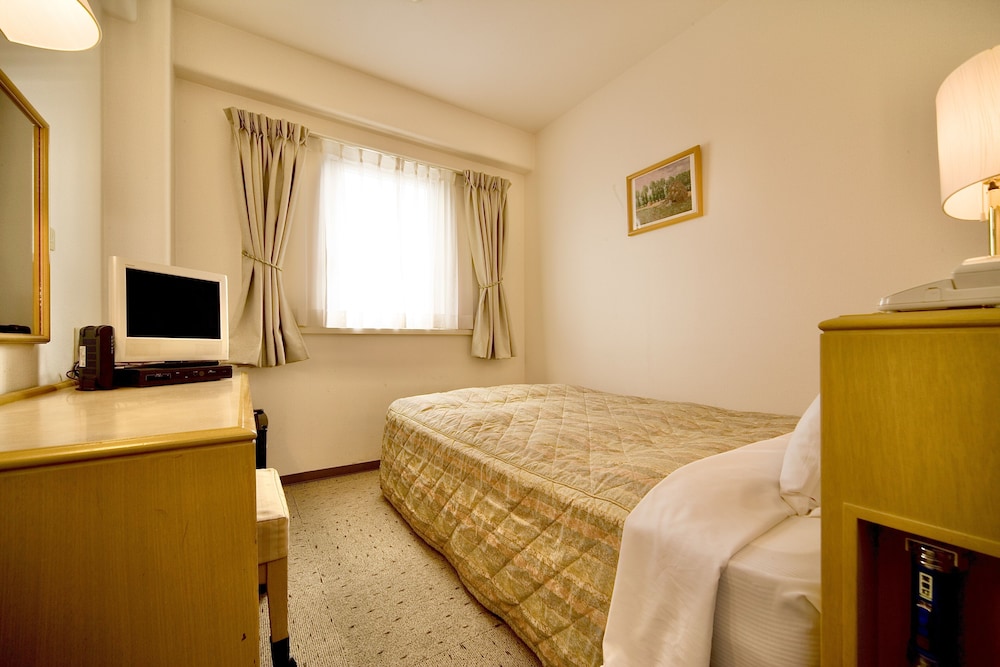 Kurashiki Ekimae Universal Hotel 18/20
