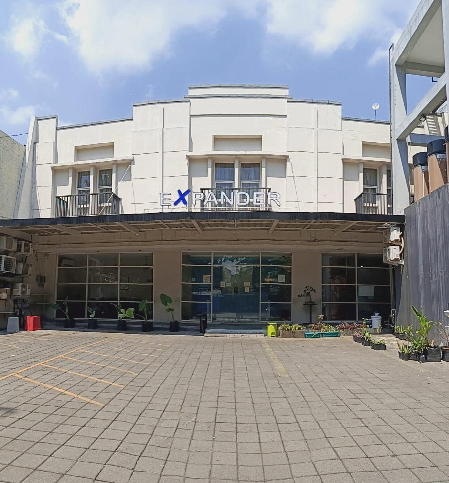 Expander Hotel Semarang 3/23
