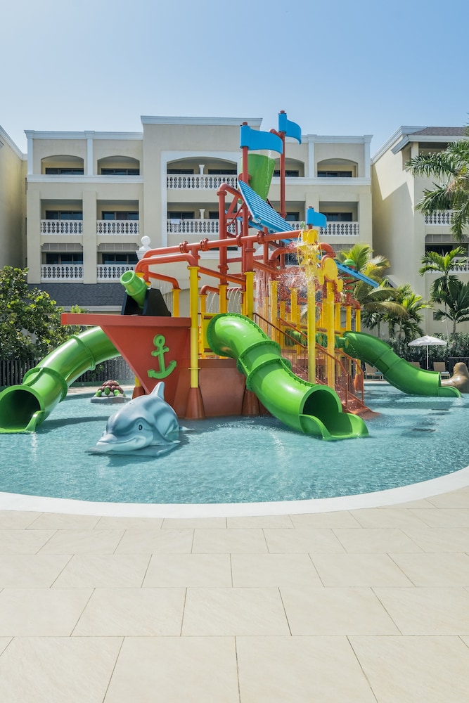 Iberostar Waves Rose Hall Beach All Inclusive 41/50