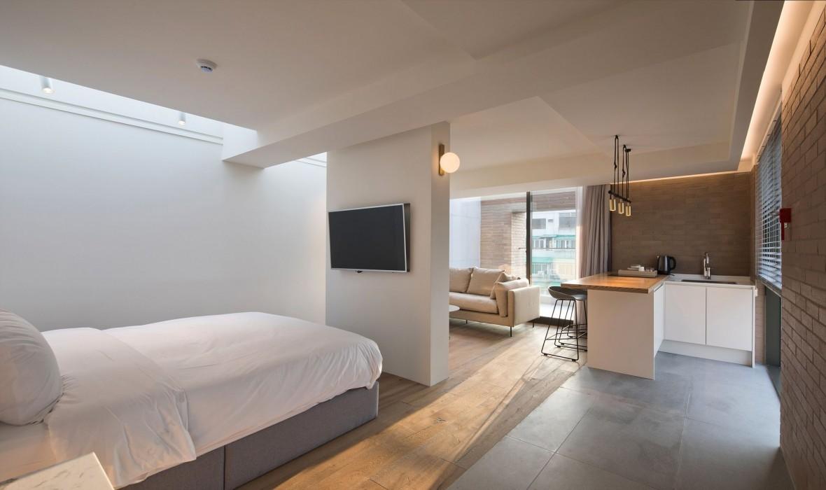 Hotel Cont 30/43