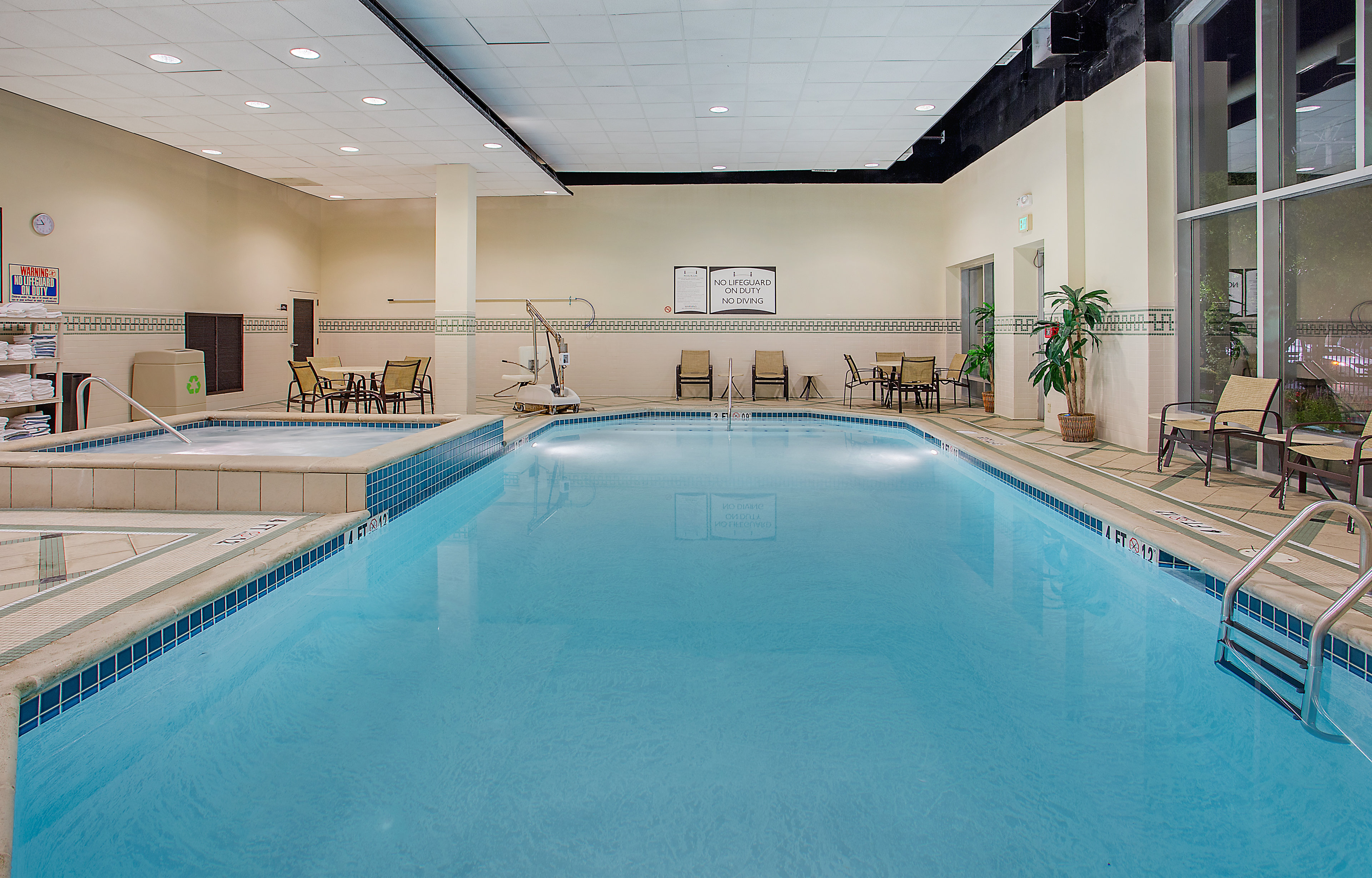Staybridge Suites Chattanooga Downtown Convention Center 23/53