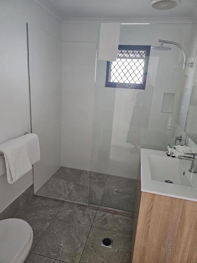 Noosa Lakes Resort 48/50