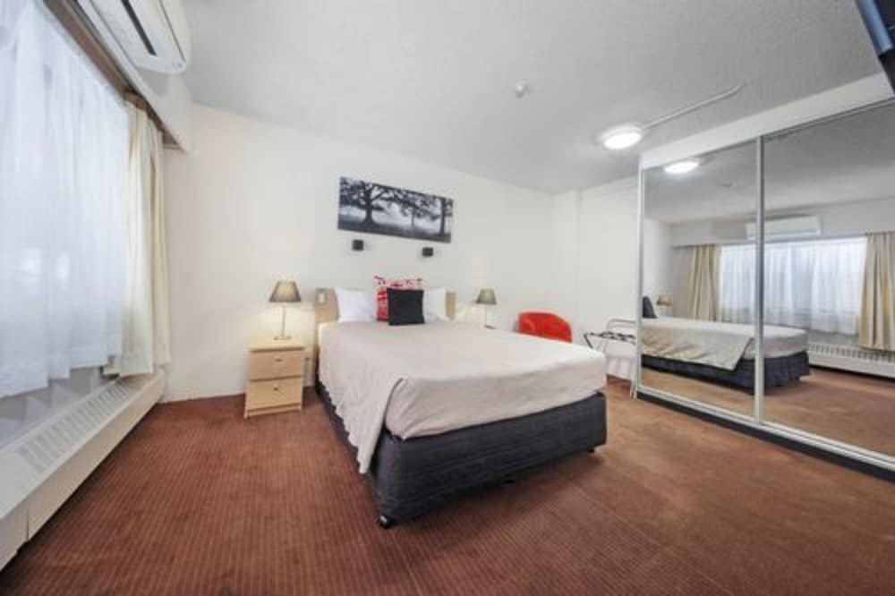 Belconnen Hotel Motel Serviced Apartments 29/48