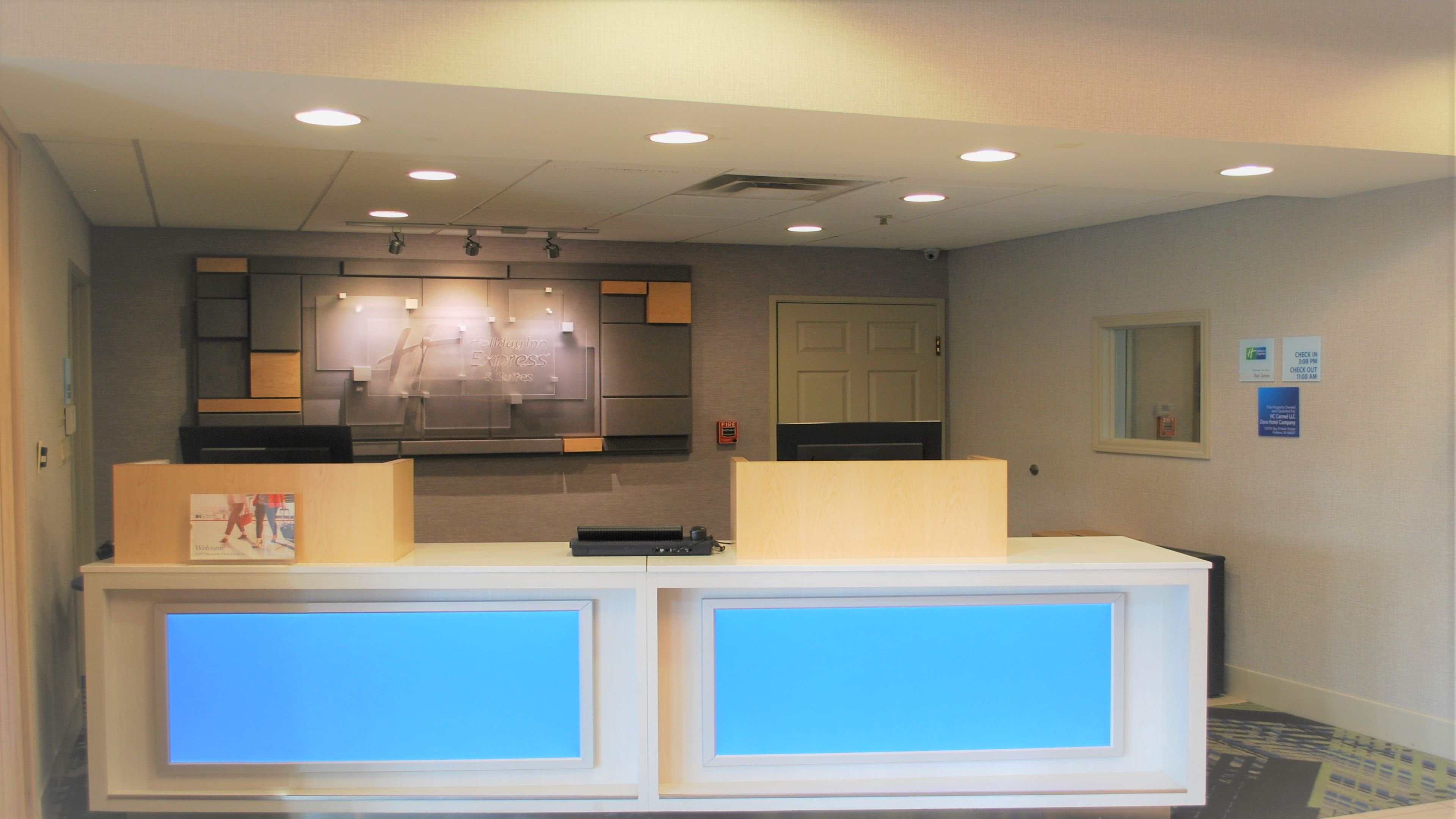 Holiday Inn Express Suites Indianapolis North Carmel An Ihg Hotel 4/21
