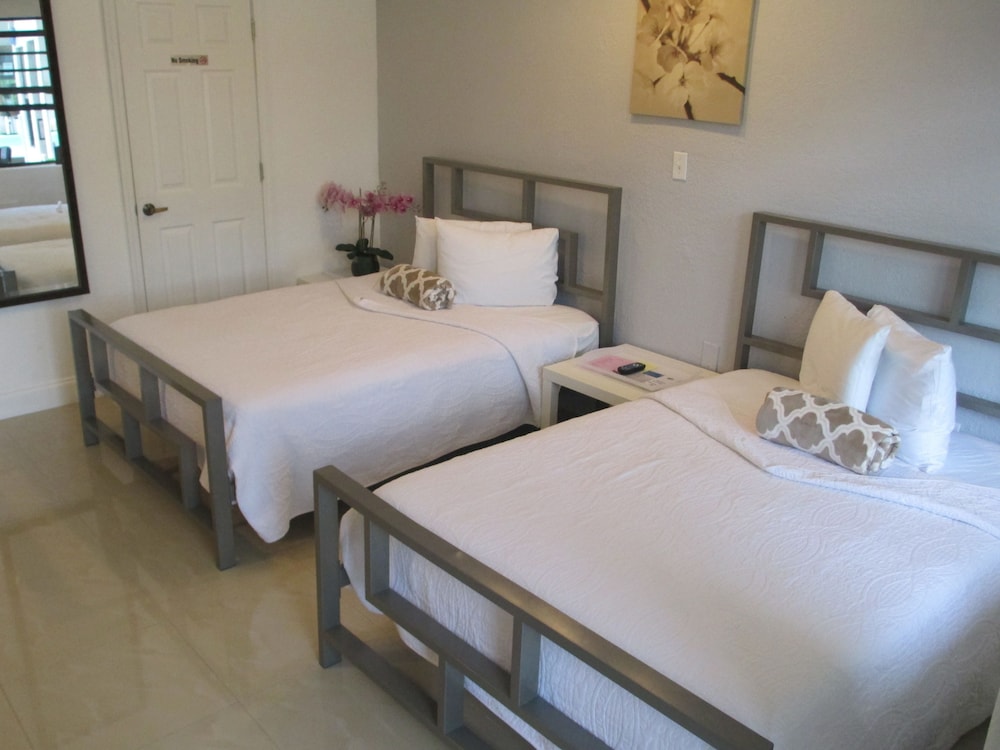 Shalimar Motel 15/47