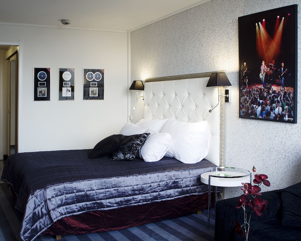 Home Hotel Grand Olav 7/37