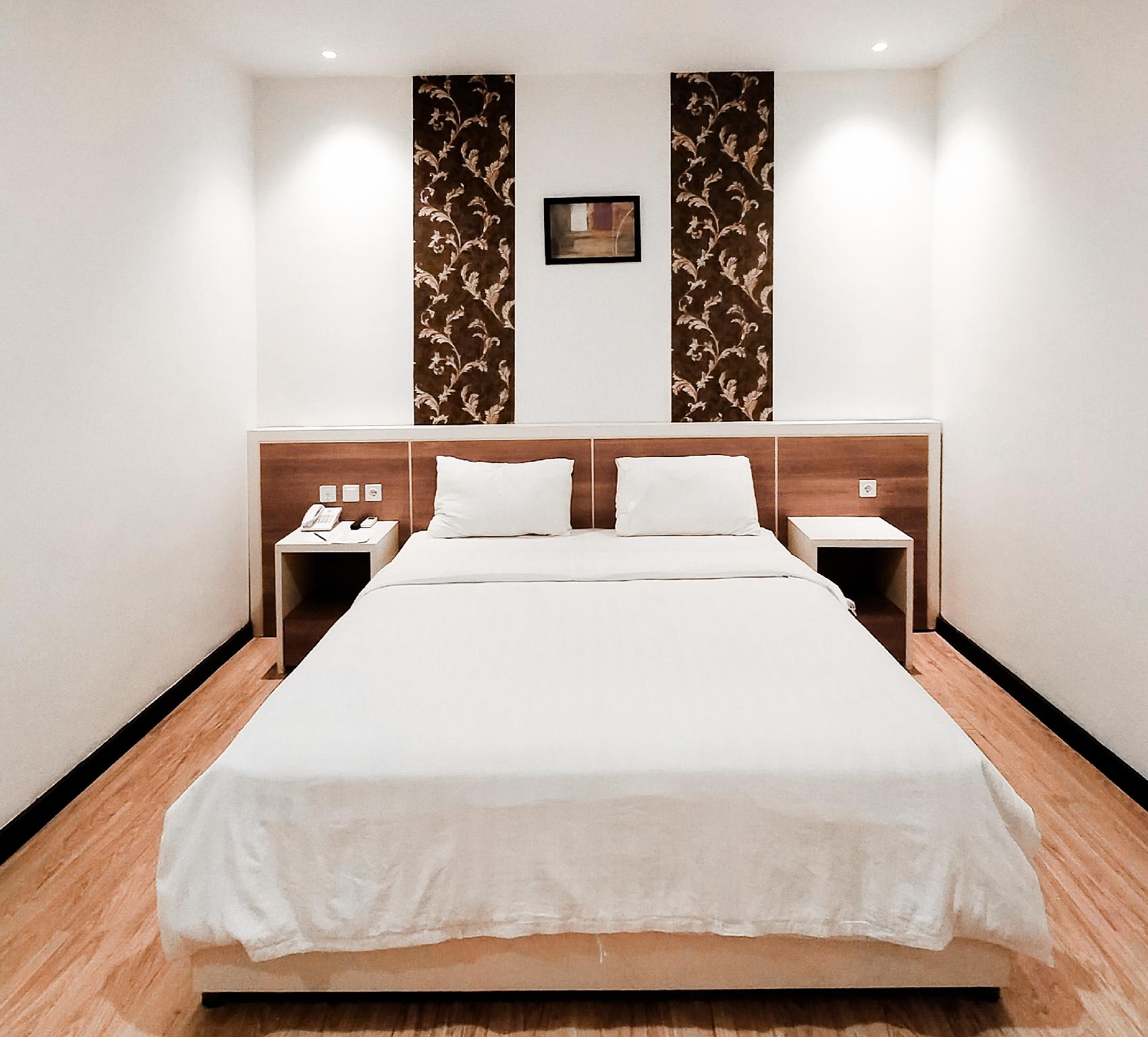 Type A, Deluxe, Twin Beds