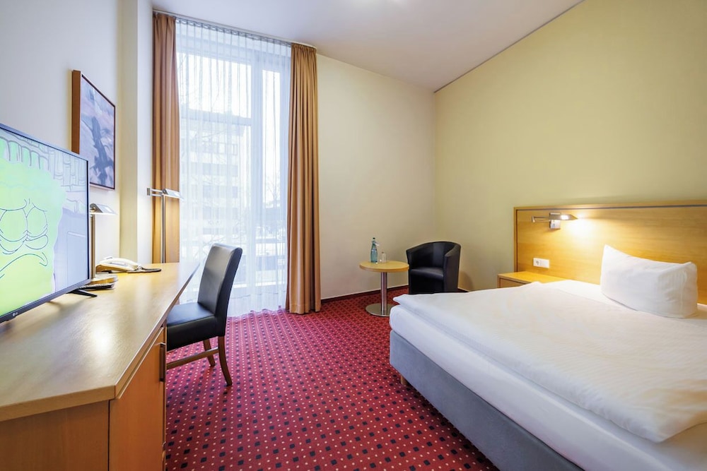 Airporthotel Berlin Adlershof 31/75