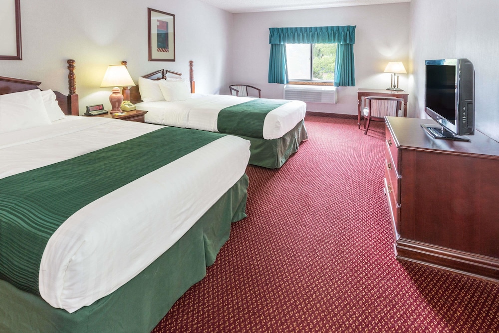 Motel6 Tiffin OH 13/38
