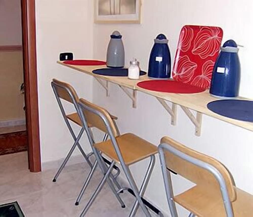 Astra Bed and Breakfast 38/50