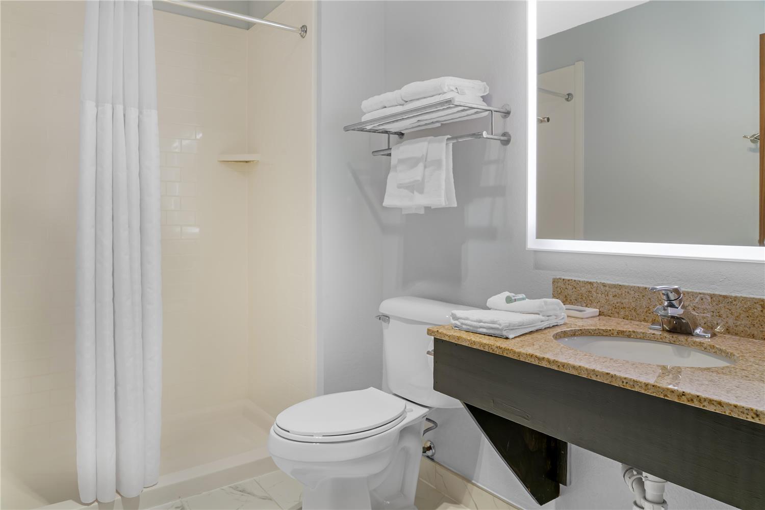 Best Western Lakewinds 15/15